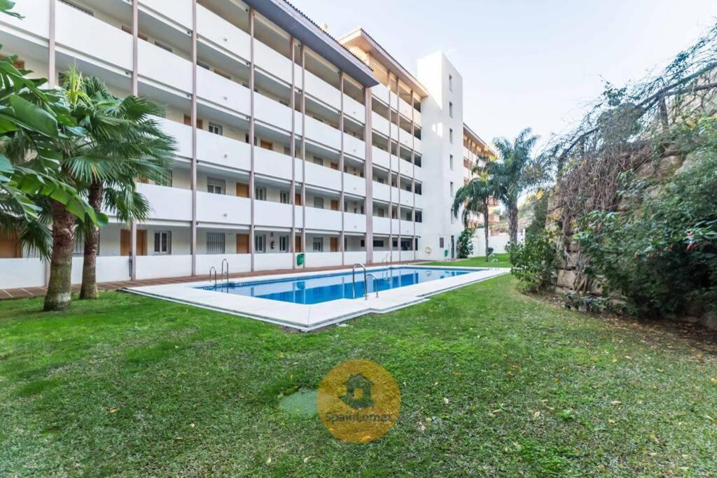 Апартаменты Apartamento Con Amplia Terraza En Фуэнхирола Экстерьер фото