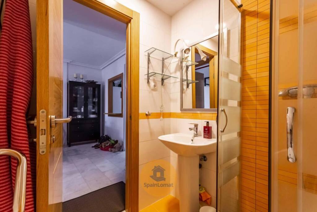 Апартаменты Apartamento Con Amplia Terraza En Фуэнхирола Экстерьер фото