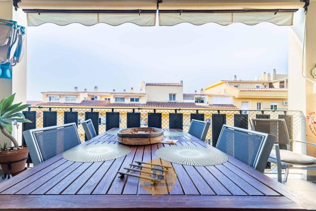 Апартаменты Apartamento Con Amplia Terraza En Фуэнхирола Экстерьер фото